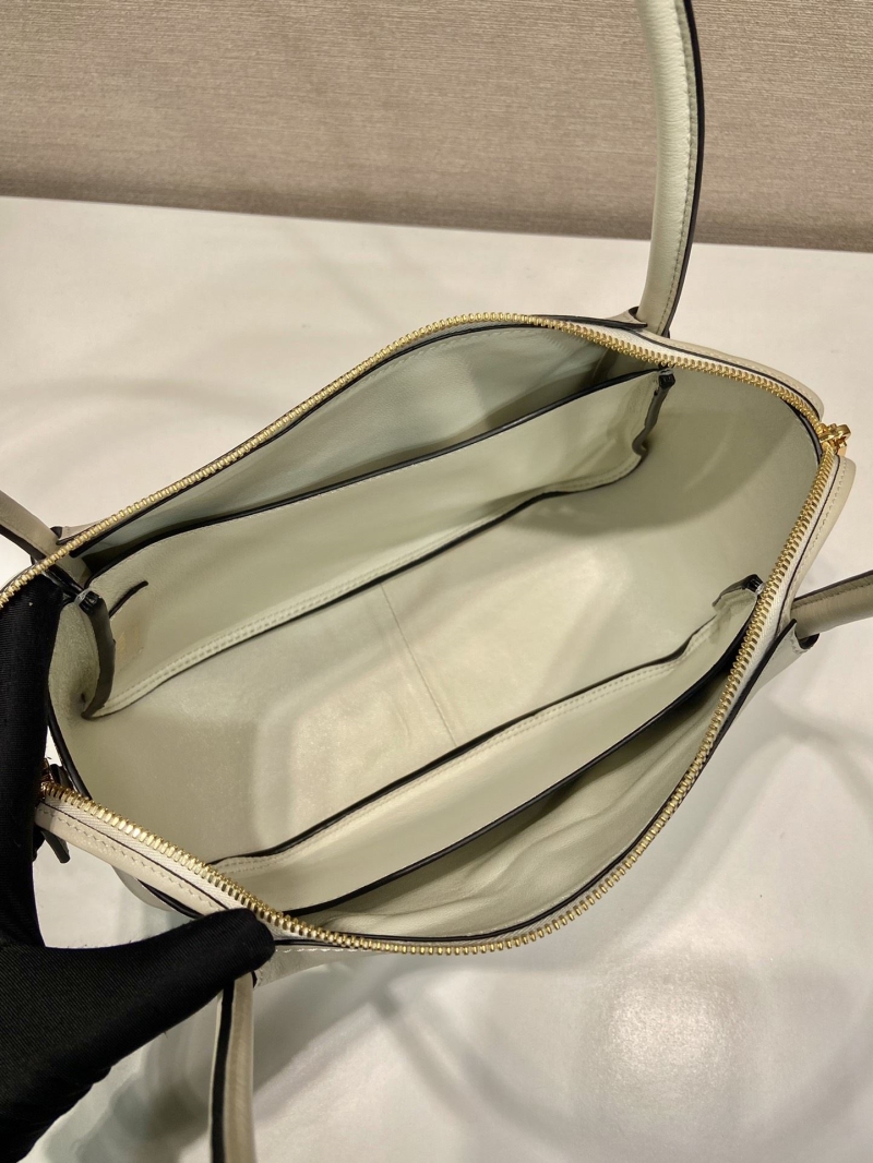 Pra*a top handle bags